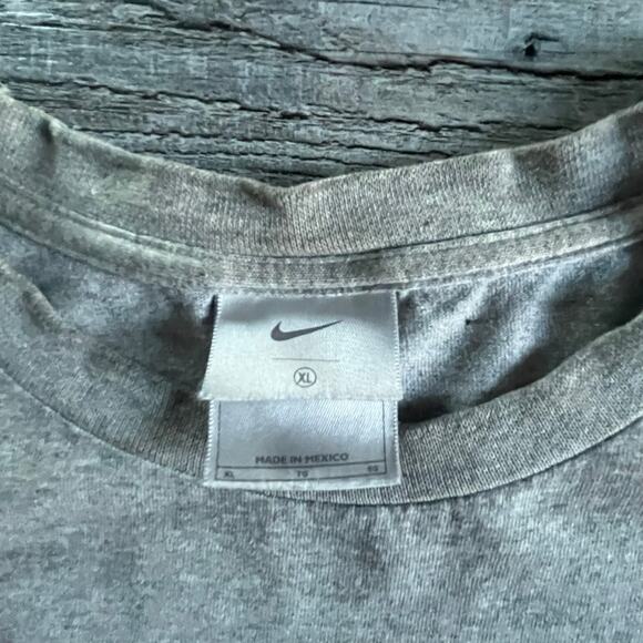 vintage y2k 2000s nike silver tag There is No Finish line Quote Swoosh T-shirt - Picture 4 of 9